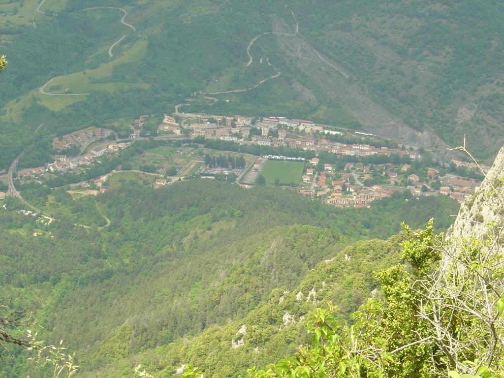Bed and Breakfast Aux Quatre Saisons Axat Екстер'єр фото